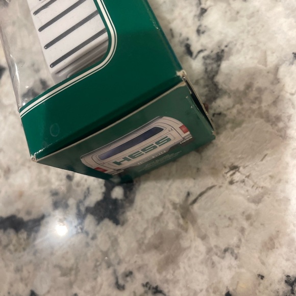 BRAND NEW—HESS Mini- 2014 Rare 17th Issue 50th ANNIVERSARY Miniature Sports SUV - Picture 7 of 7